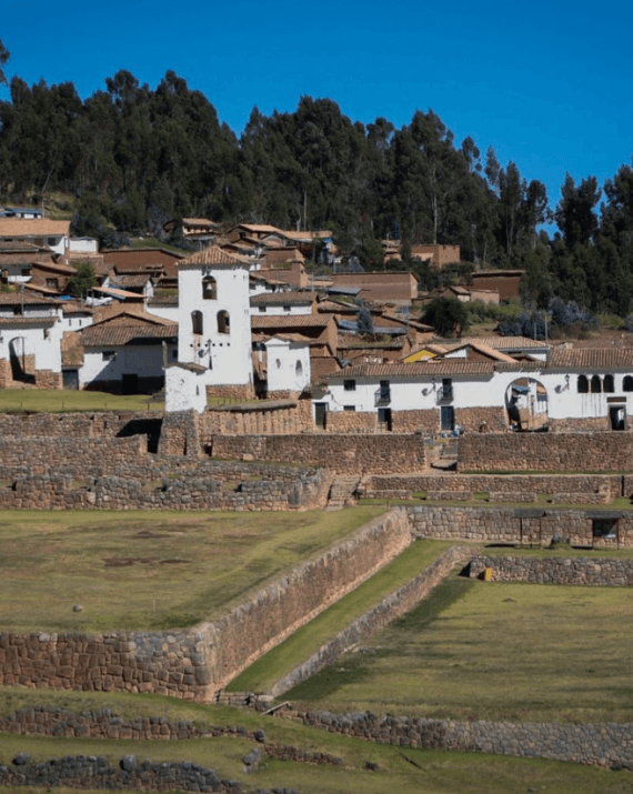 chinchero valle sagrado cusco get in peru