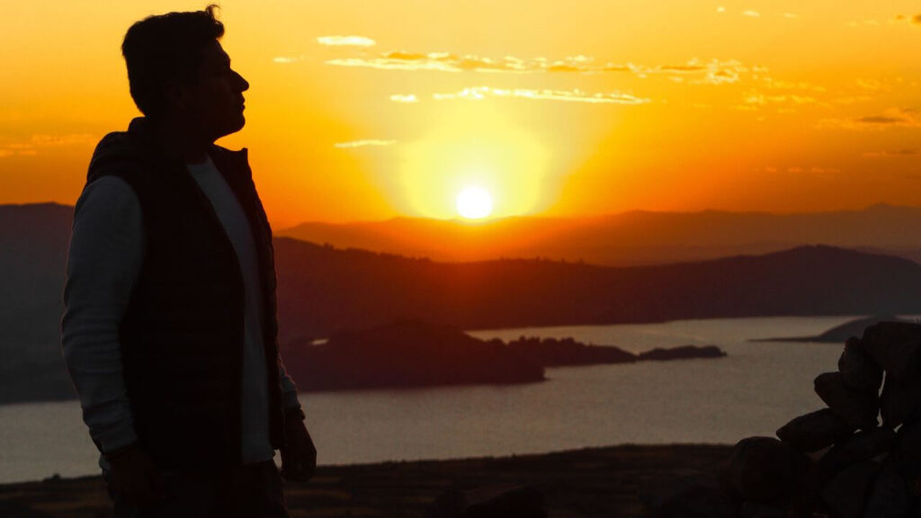 como es el atardecer en el lago titicaca get in peru