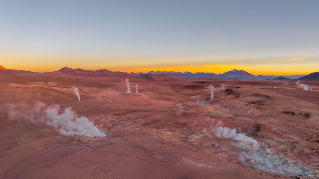 salar de uyuni gaisers get in peru