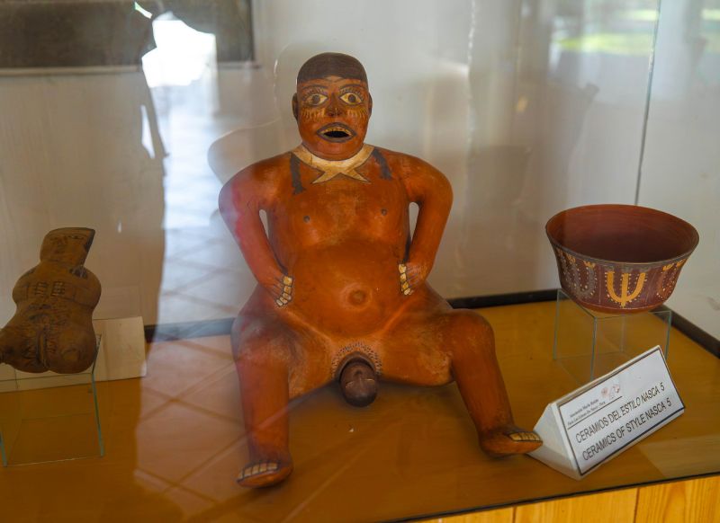 nazca city tour mujer dando a luz cerámica get in peru